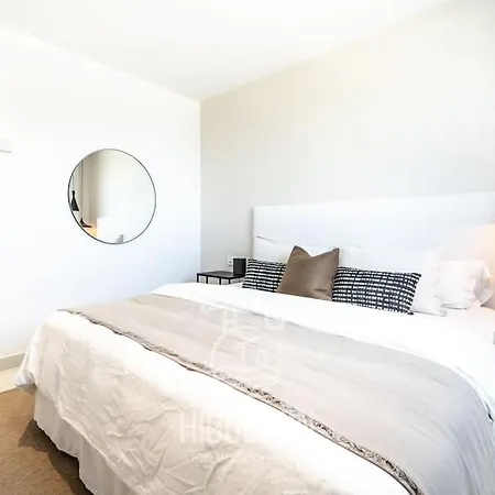 Apartment Higueronrentals Mikero *