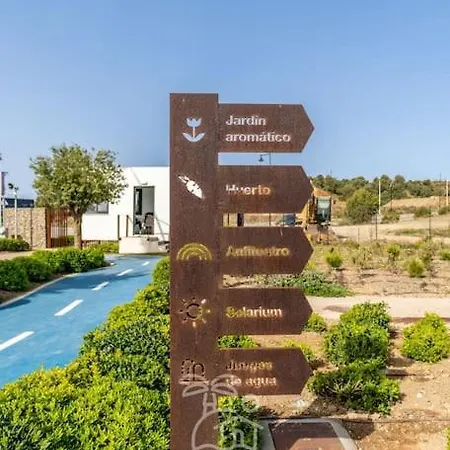 Higueronrentals Mikero Apartment